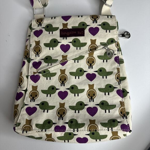 Bungalow 360 Birds Hearts Cream Canvas Crossbody Messenger Bag Multi Pockets - Picture 4 of 16